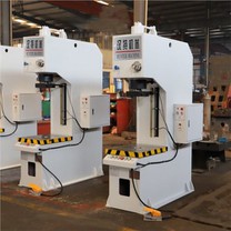 150T PLC korekcijas mašīna